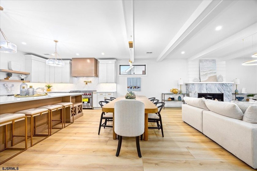Welcome to coastal luxury redefined. This brand-new custom - photo 23