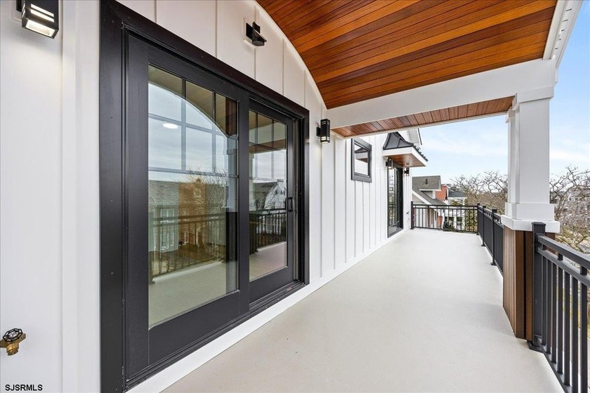 Welcome to coastal luxury redefined. This brand-new custom - photo 45