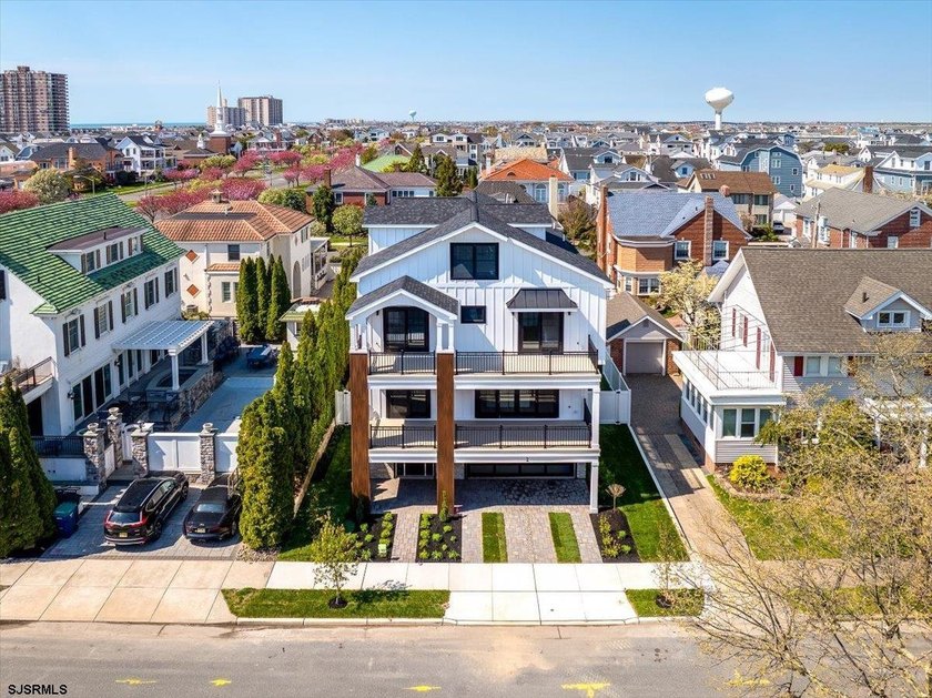 Welcome to coastal luxury redefined. This brand-new custom - photo 58