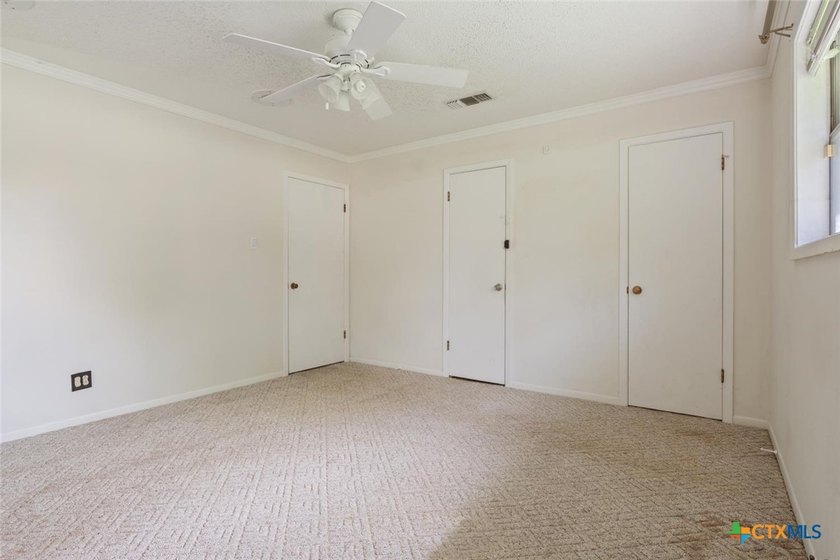 Super low tax rate area. Troy schools. Extremely well kept home - photo 28