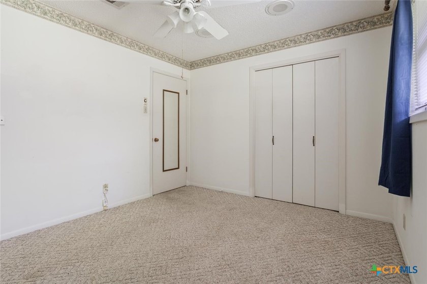 Super low tax rate area. Troy schools. Extremely well kept home - photo 30