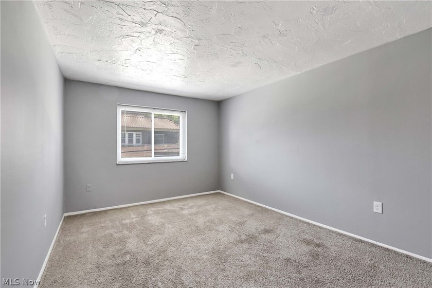Prepare to be moved! This beautifully refreshed ranch-style - photo 16