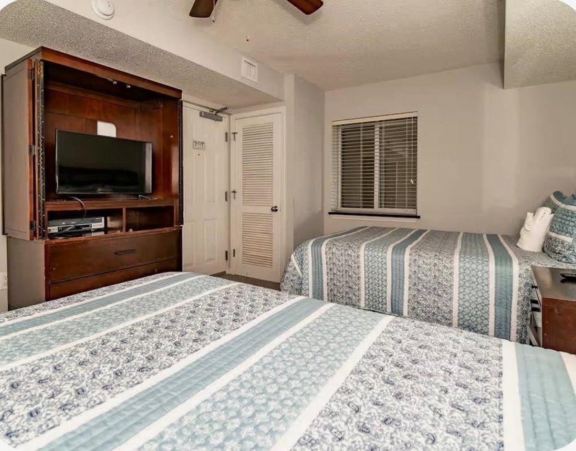RARE INVESTMENT OPPORTUNITY!!! This meticulously maintained - photo 21
