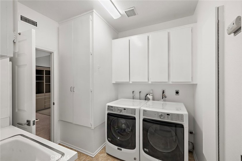 Welcome to 21 Montpellier, an exceptional 2,700sq ft - photo 28