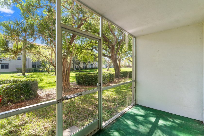 Beautifully renovated 2 BD, 2 BA first-floor condo in Century - photo 39
