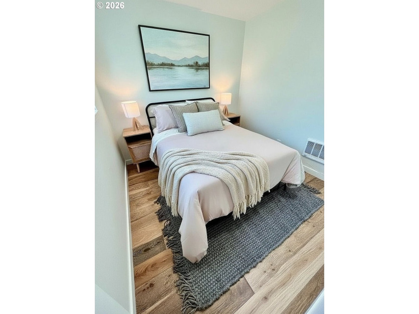 Perched above charming downtown Nehalem, this remodeled coastal - photo 14