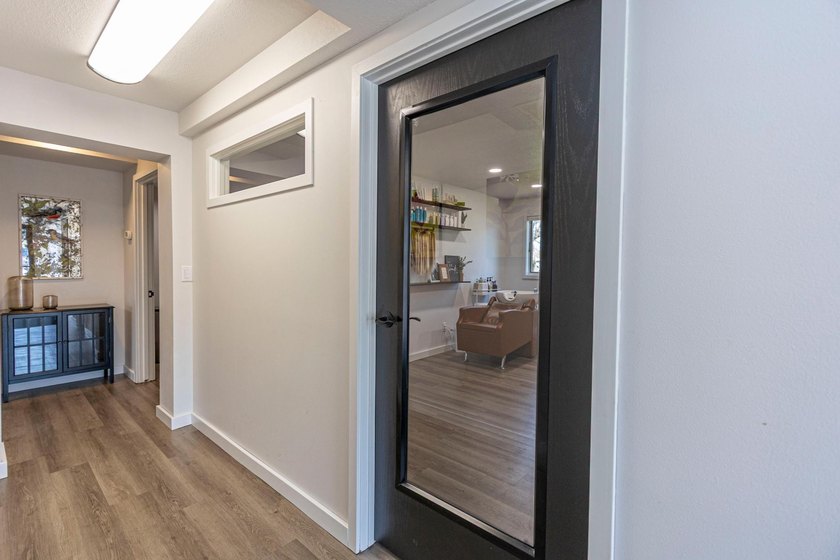 Calling all investors. This is a one in a lifetime opportunity - photo 8