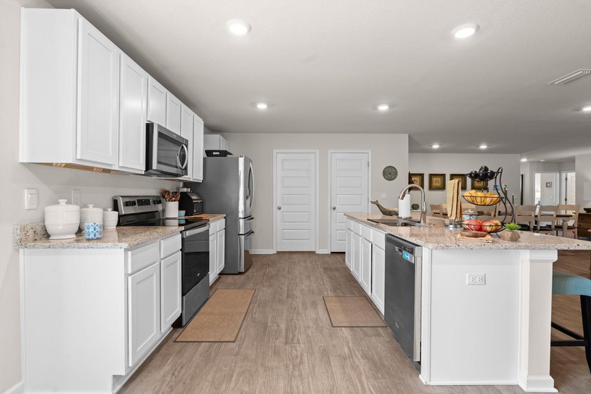 If you've been waiting for a home that turns heads, this is it! - photo 14