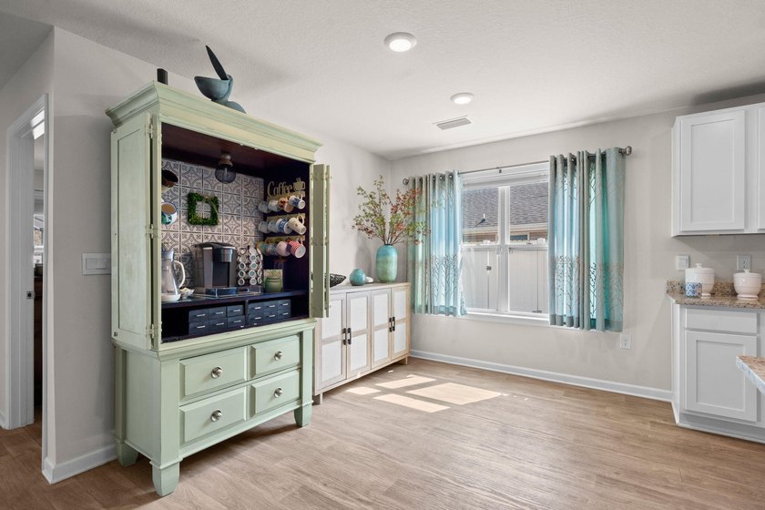 If you've been waiting for a home that turns heads, this is it! - photo 22