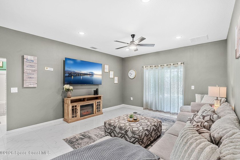 Beautiful new construction to be completed by July. Builder - photo 10