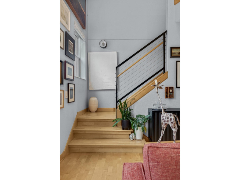 Spectacular 2-story condo offering style, comfort and space! - photo 19