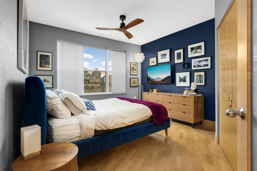 Spectacular 2-story condo offering style, comfort and space! - photo 23
