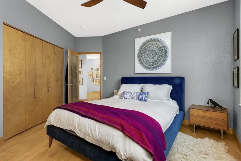 Spectacular 2-story condo offering style, comfort and space! - photo 24