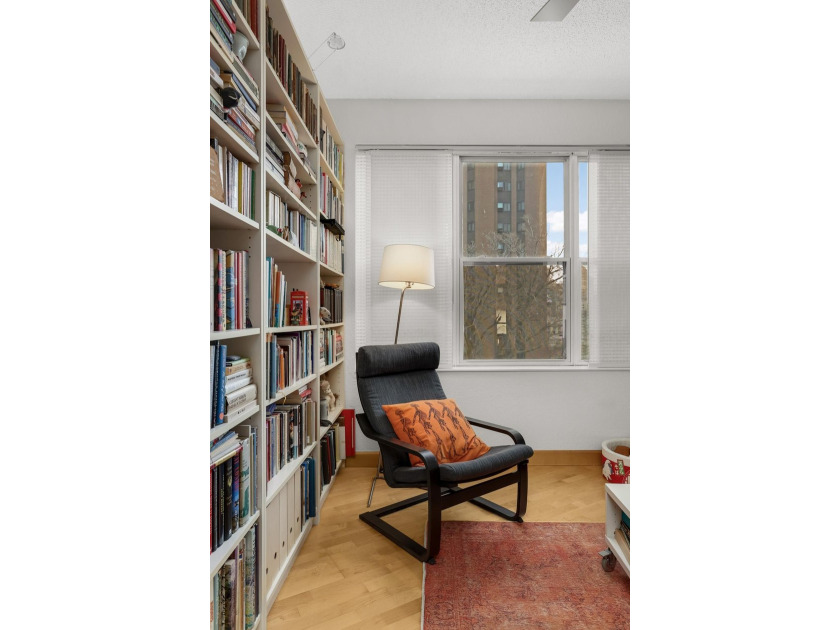 Spectacular 2-story condo offering style, comfort and space! - photo 26