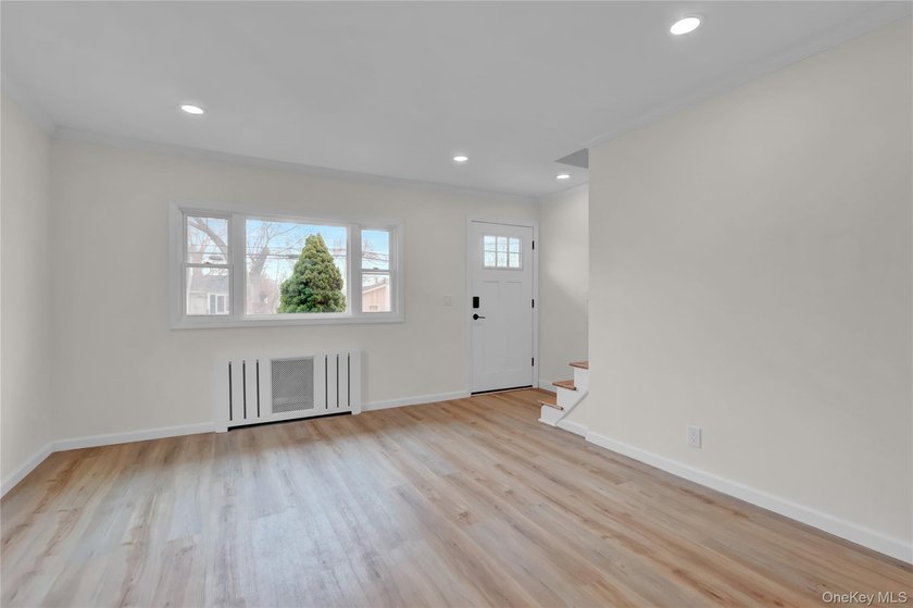 Completely Renovated in Lindenhurst Village. Many New Features - photo 7