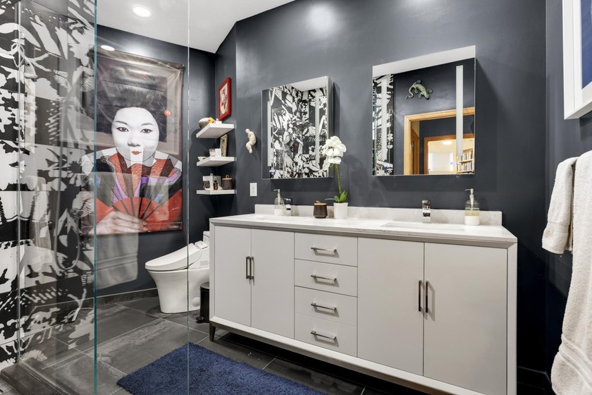 Spectacular 2-story condo offering style, comfort and space! - photo 28