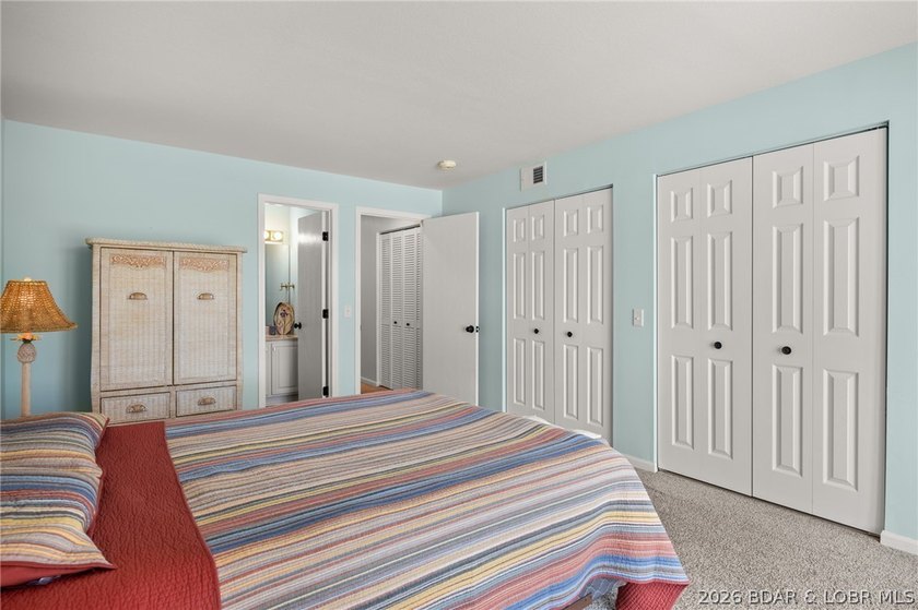 Enjoy the lake lifestyle at Pelican Bay Condominiums. This - photo 11