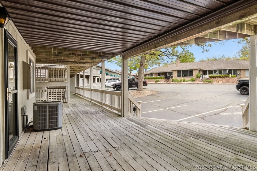 Enjoy the lake lifestyle at Pelican Bay Condominiums. This - photo 21