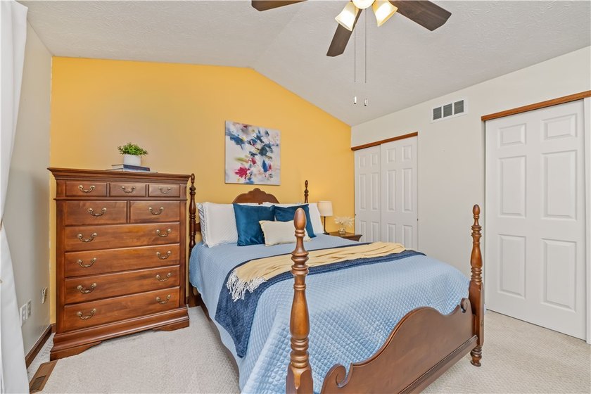 Meticulously maintained and move-in ready, this stunning - photo 23