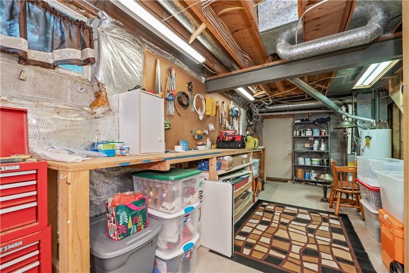 Meticulously maintained and move-in ready, this stunning - photo 36