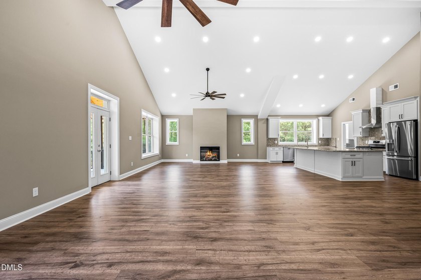 BARNDOMINIUM ON 10 ACRES! No HOA/No Restrictive Covenants - photo 9