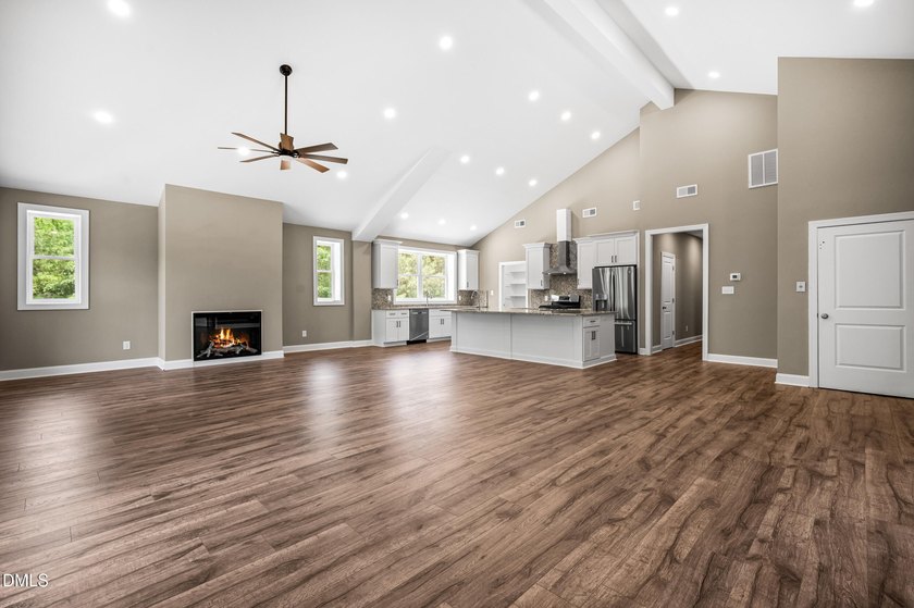BARNDOMINIUM ON 10 ACRES! No HOA/No Restrictive Covenants - photo 10