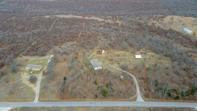 Big double wide with 2280 SF. on 10 fenced acres with utilities - photo 19