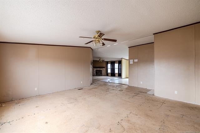 Big double wide with 2280 SF. on 10 fenced acres with utilities - photo 21