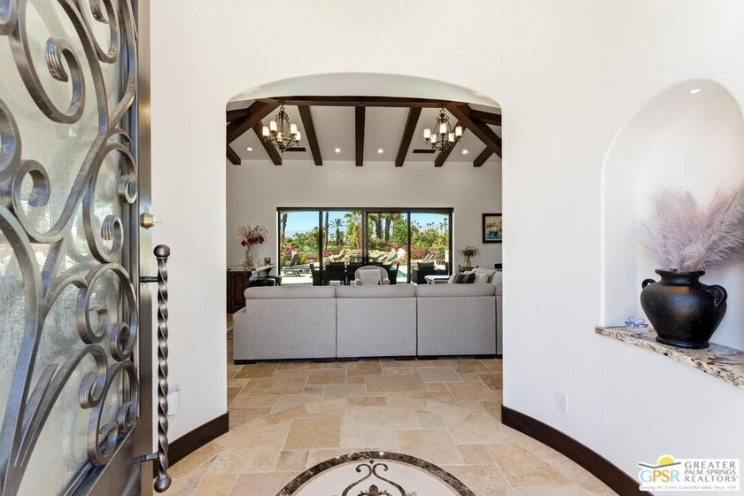 Welcome to one of the newest and most refined custom estates - photo 4