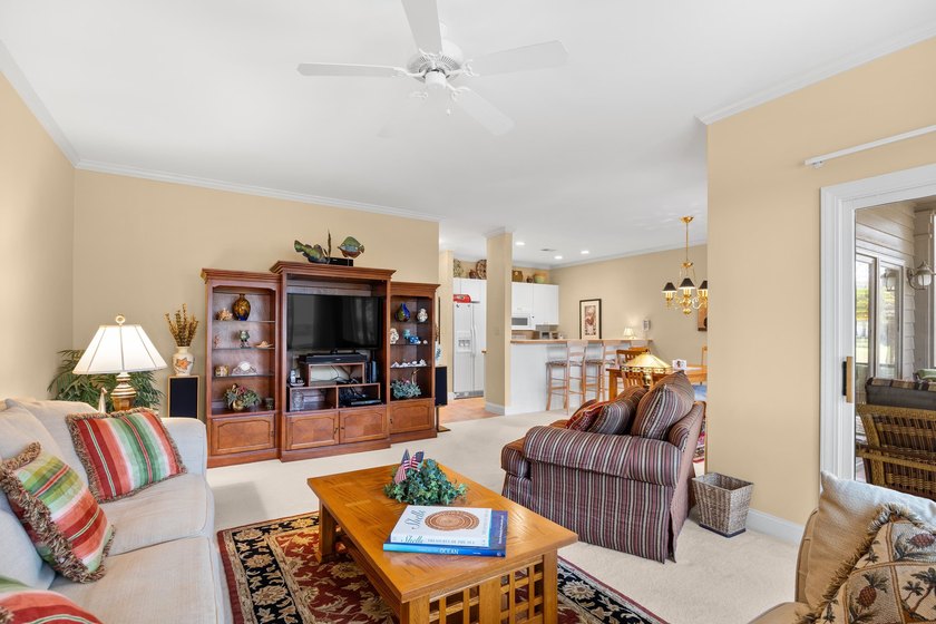 Pack your bags and step into a fully furnished, turnkey - photo 12