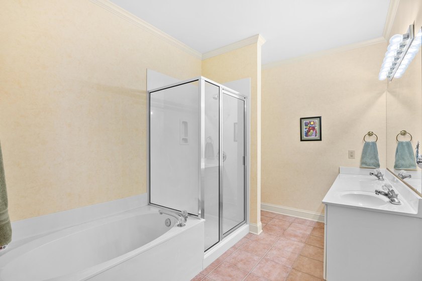 Pack your bags and step into a fully furnished, turnkey - photo 32