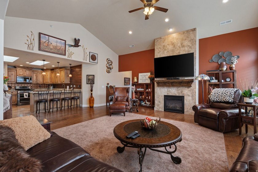 Located in East Layton, this highly sought-after patio home - photo 3