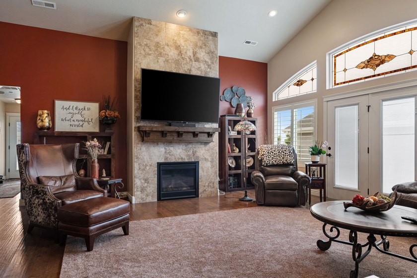Located in East Layton, this highly sought-after patio home - photo 6