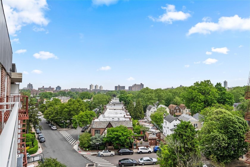 Charming One-Bedroom Oasis in Forest Hills This beautifully - photo 6