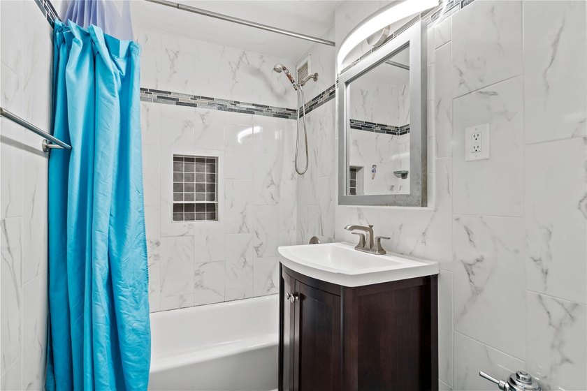 Charming One-Bedroom Oasis in Forest Hills This beautifully - photo 8