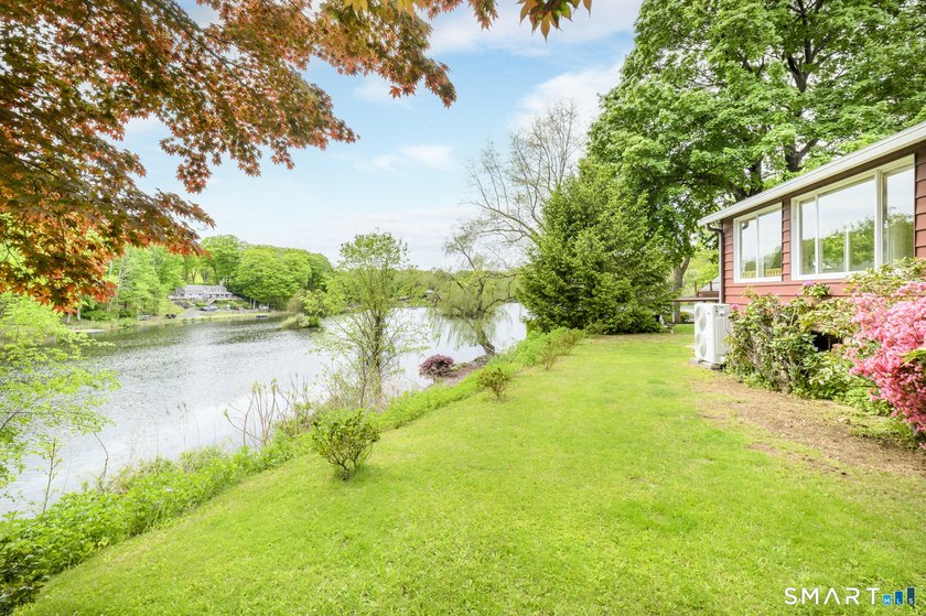 Perched above the water with expansive, unobstructed lake views - photo 5