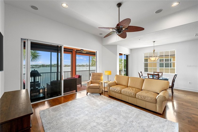 PRIVATE ELEVATOR * DIRECT BOATING ACCESS * PREMIUM MARINA Rarely - photo 11
