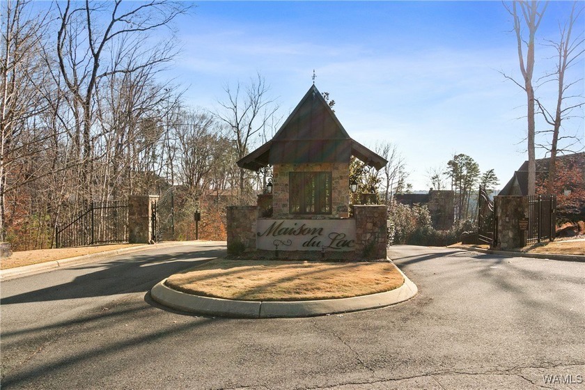 Discover an exceptional opportunity to build your custom luxury - photo 2