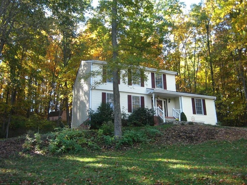 Discover peaceful country living in the River Bluffs - photo 43