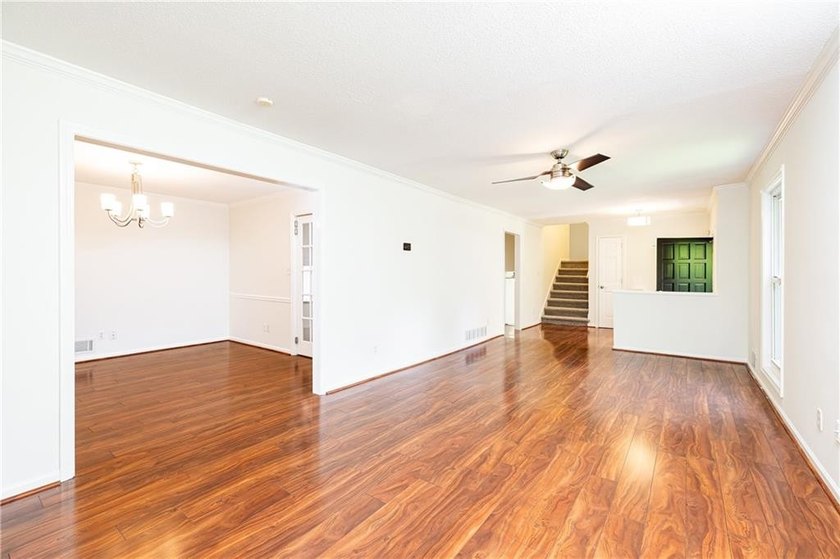 Welcome to this East Cobb gem in the highly sought-after Colony - photo 8