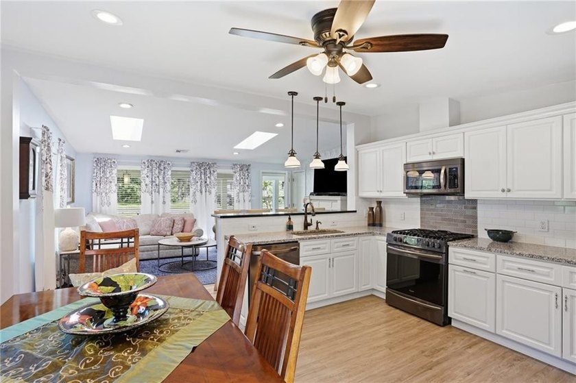 Welcome home to this beautifully renovated ranch, perfectly - photo 14