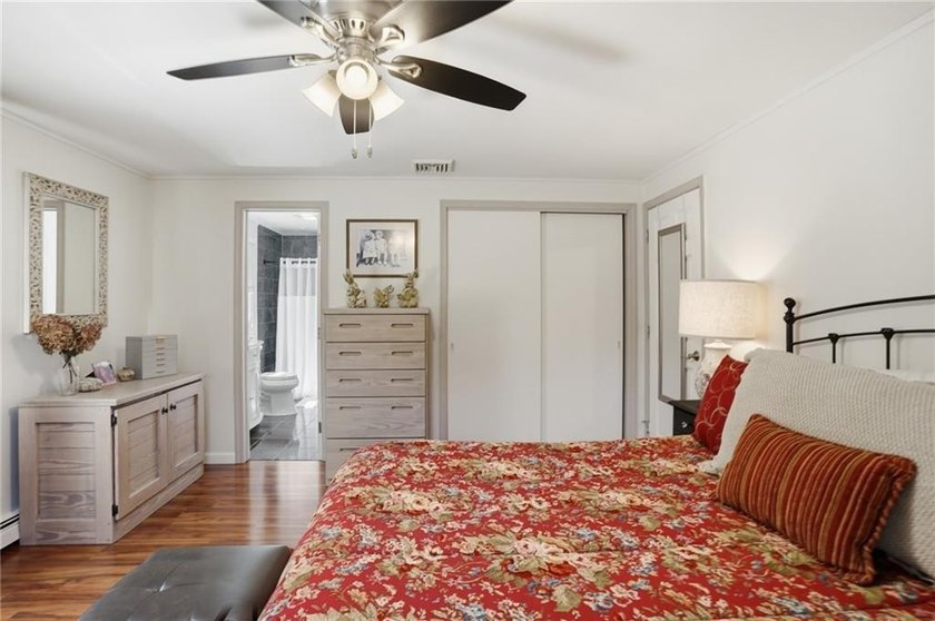 Welcome home to this beautifully renovated ranch, perfectly - photo 20