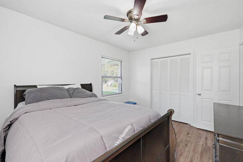 Who says you can't have it all? This 3-bedroom, 2-bath charmer - photo 23