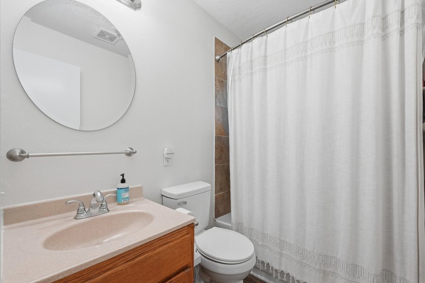 Who says you can't have it all? This 3-bedroom, 2-bath charmer - photo 24