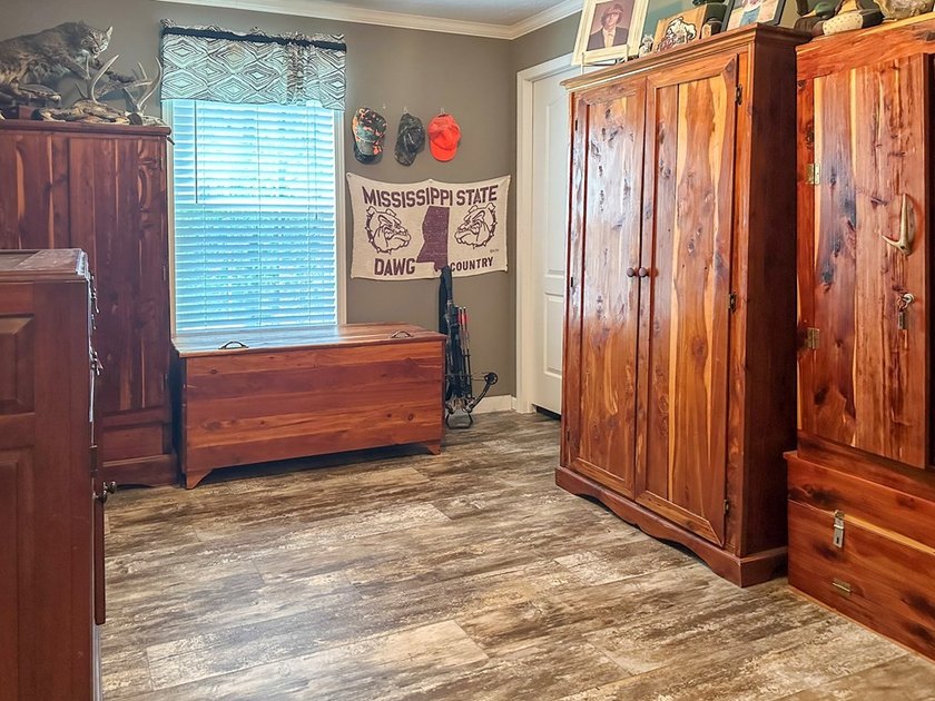 Well-maintained 3 bedroom, 2 bath mobile home on 74 acres. The - photo 25