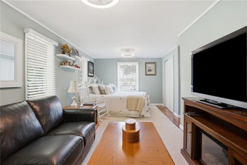 Welcome home to this beautifully renovated ranch, perfectly - photo 27