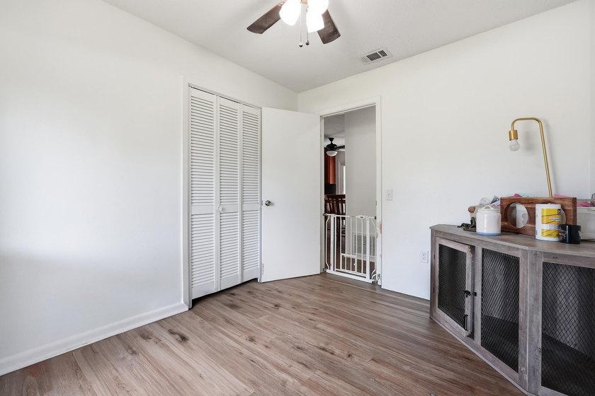 Who says you can't have it all? This 3-bedroom, 2-bath charmer - photo 28