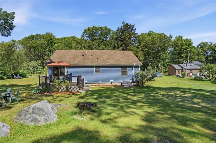 Welcome home to this beautifully renovated ranch, perfectly - photo 34