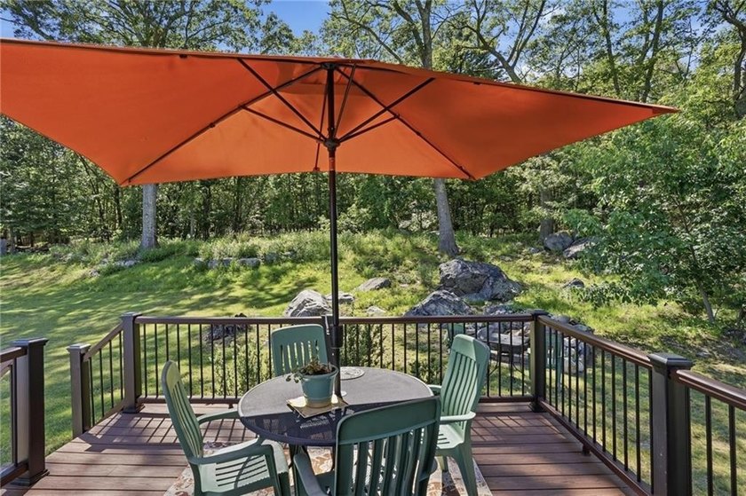 Welcome home to this beautifully renovated ranch, perfectly - photo 36