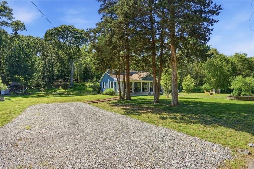 Welcome home to this beautifully renovated ranch, perfectly - photo 37